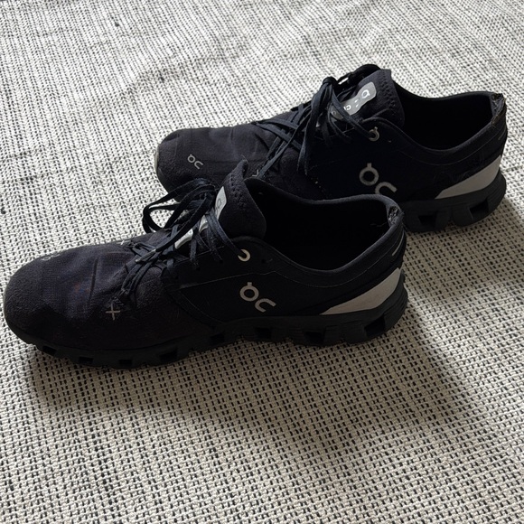 On Running Men's Black and Gray Athletic Shoes SZ 12 - Picture 2 of 9